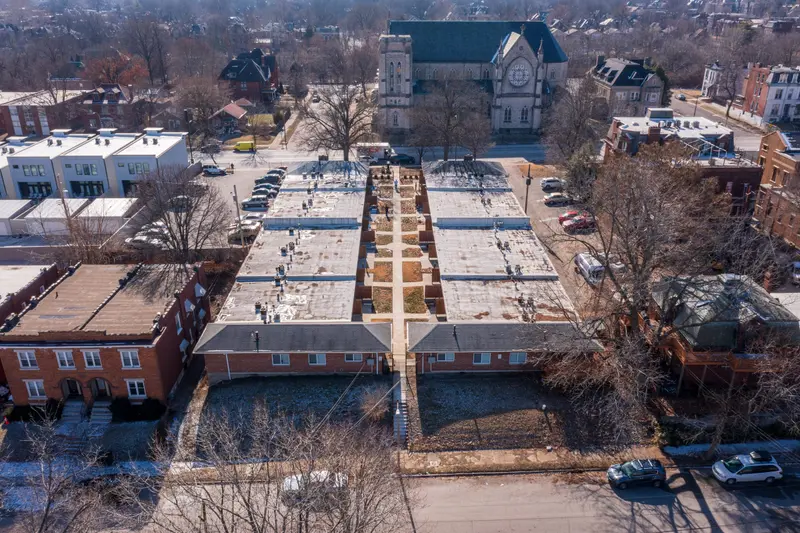Longfellow Apartments, St. Louis