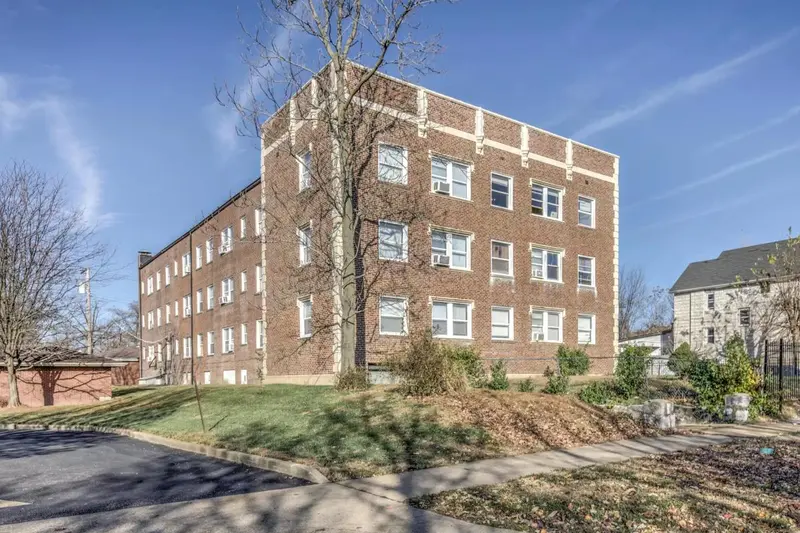 Clara Heights Apartments, St. Louis