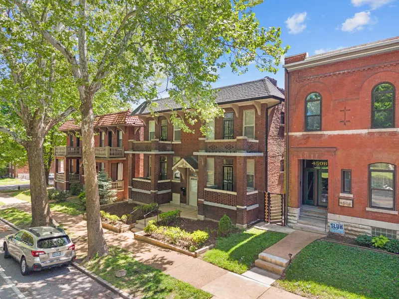 4504 Arsenal, St. Louis